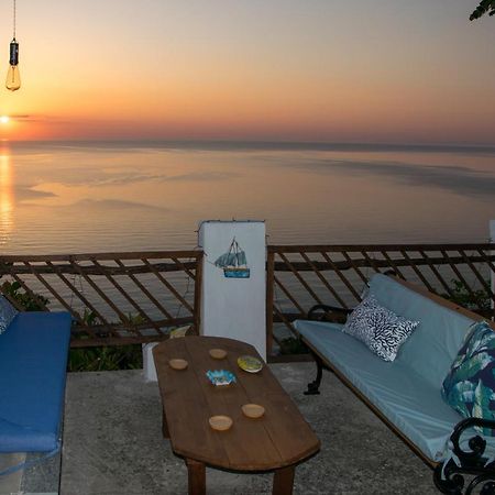Balcony On The Rocks Villa Agioi Saranta Buitenkant foto